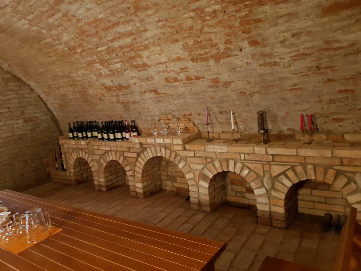 Anna S Vinnym Sklepem Appartement